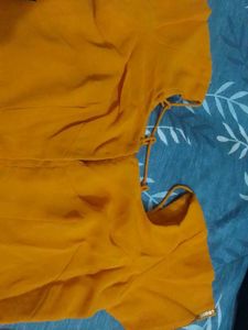 Embroidered saare with blouse