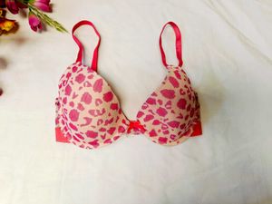 🇳🇿💫💗 Imported Y2K Print Paded Bra