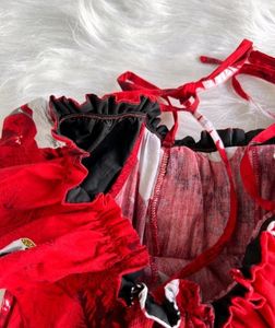 Very Beautiful Swan Red And White Dress
