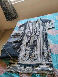 Grey Pakistani Kurta Set With Dupatta