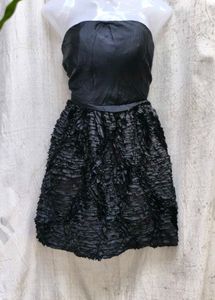 568. Black Strapless Party Dress