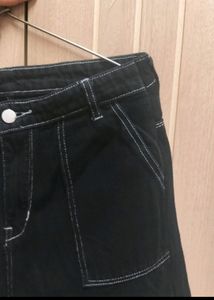 BLACK JEANS