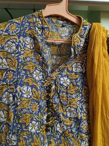 Yellow And Navy Blue Kurti