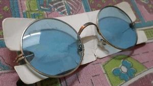 Blue Circle Sunglasses