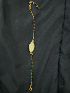 Elegant Gold-tone Bracelet