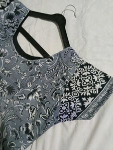 Elegant Grey &amp; Black Floral Printed Kurta