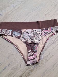like new imported Fabric  panty