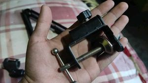 mic stand new not used NO COINS