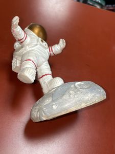 Stylish Resin Figurines Antique Astronaut Mobile S