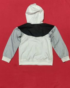 Nike Jecket Size 6/7 Years Boy