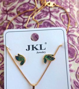 Rose Gold Butterfly Pendant Set