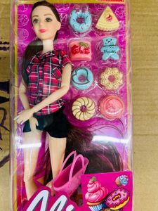 Barbie Doll With Pastry