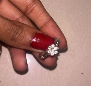 Elegant Floral Silver Ring