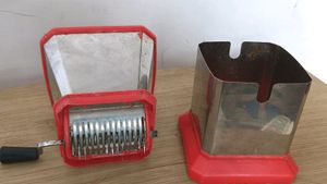 Veg Cutter Machine By Hand