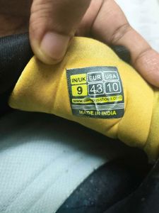 Campus Black Sneakers Size 9uk