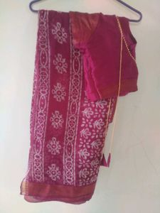 beautiful purple saree