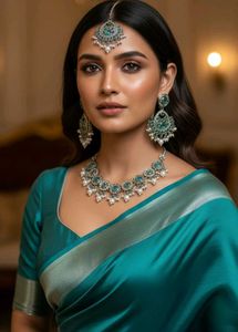 Elegant Silver-Tone Jewelry Set