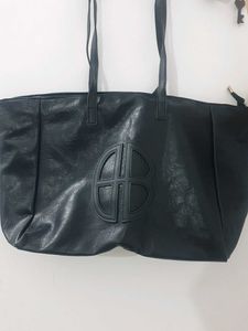 🖤Chic Black Tote Bag
