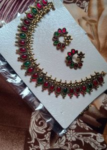 Necklace &amp; Earring Set