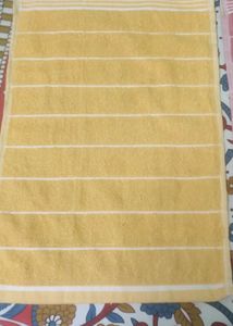 Hand Towels .......Unused  Totally New ..4 Pcs Set