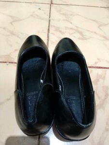 SO Black Heels