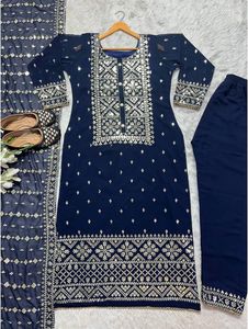 Elegant Navy Blue Kurta Set Pakistani suit