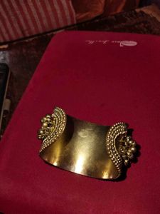 Vintage Gold Tone Cuff Bracelet