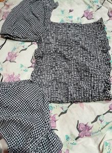 Black n White 🤗crop Top🤍