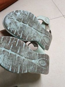 Rainbow Girls' Sandals size issue only 2 time wear