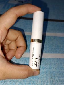 MyGlamm LIT Lipstick