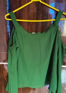 Green Off-Shoulder Bell Sleves Top