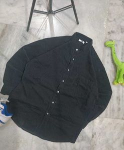 Men's Black Button-Down Shirt