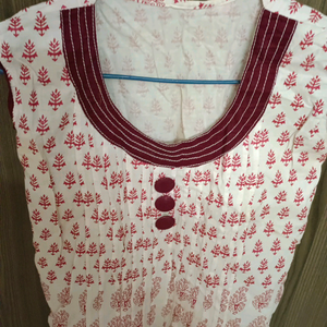 Sleeveless cotton kurti