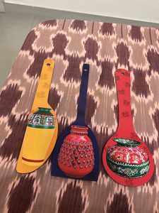 Artvibes Decorative Pots Wooden Wall Hanger