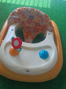 Mee Me Baby Walker