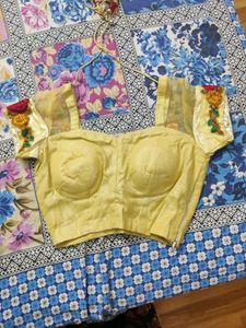 Saree Wd Blouse N Peticot