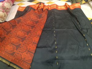 BLACK BEWITCHING SILKSAREE WITH GERUA CRAFT PALLU
