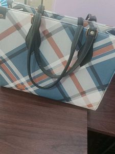 Stylish Plaid Handbag Tite Bag Very New