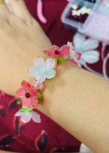 Flower bracelet/ Pinteresty
