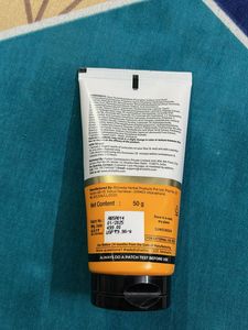 Dr Sheth’s Ceramide &amp; Vitamin-c sunscreen