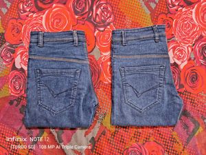 SKINNY FIT JEANS