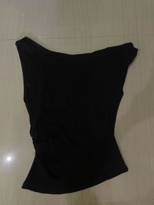 Chic Black One-Shoulder Top