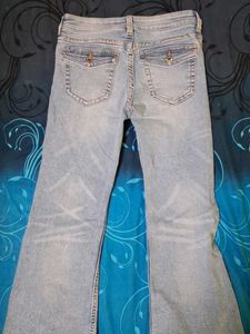 Light Wash Flare Leg Low-Rise Denim Jeans