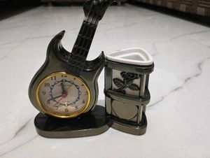 Novelty Guitar &amp; Heart Clock Set
