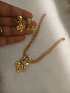 Elegant Gold Jewelry Set