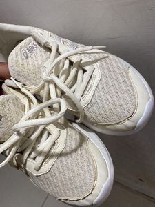 Women’s New Asics Shoes!