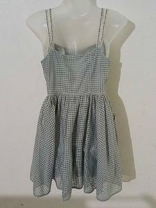 BEAUTIFUL DRESS