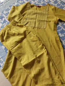 Elegant Mustard Kurta Set