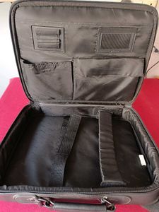 Targus Laptop+office leather Bag Good condition