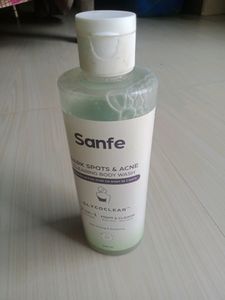 Dark Spot &amp; Acne Clearing Body Wash